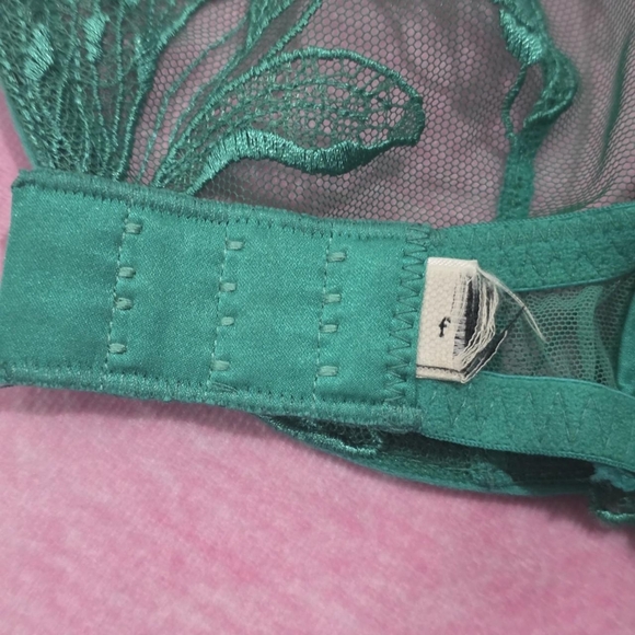 Fleur du Mal Lingerie 3 Piece Set - Emerald Green - Picture 2 of 5